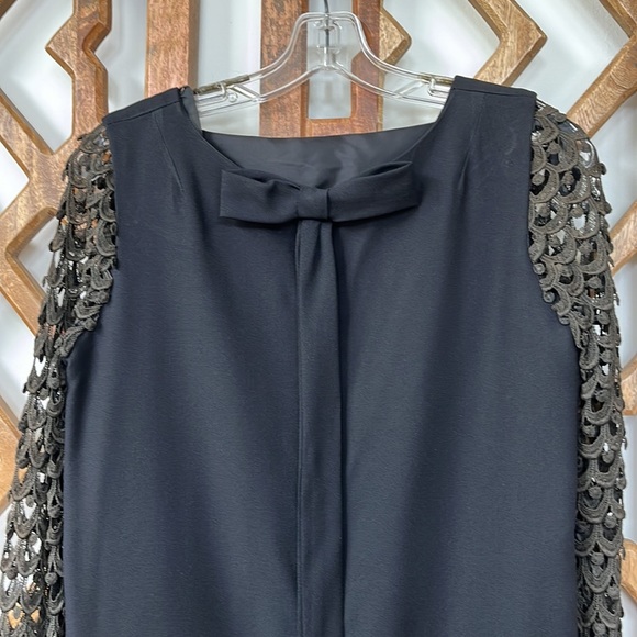 Vintage 1960’s Black Crepe W/ Crocheted Sleeves Cocktail Dress Size Small - Picture 10 of 17